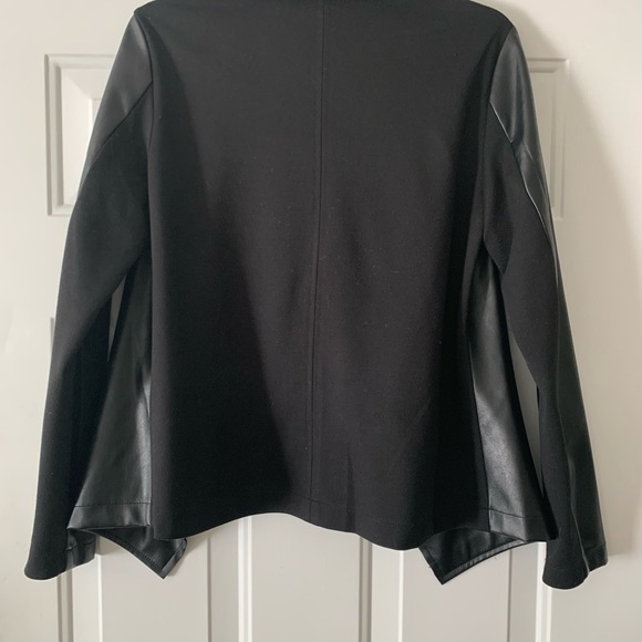 Woman’s faux leather jacket size M by H Halston - Picture 2 of 5
